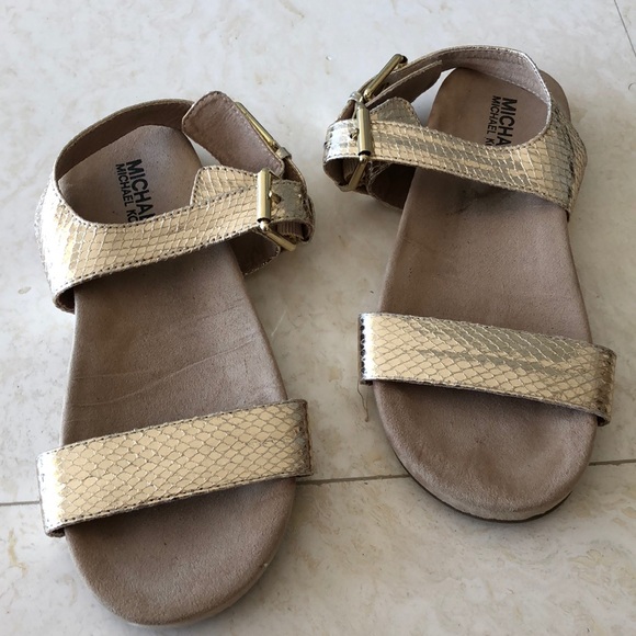 MICHAEL KORS GOLD STRAPPED SANDALS - Picture 1 of 4